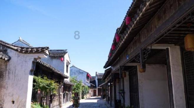 沙坪坝：修复市政设施 重塑美丽街景